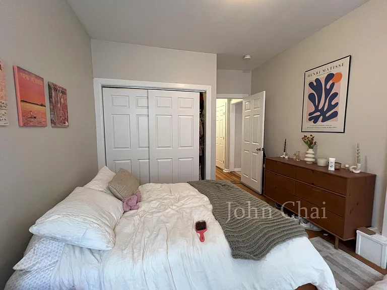 1950 Beacon St #4 — Photo 17