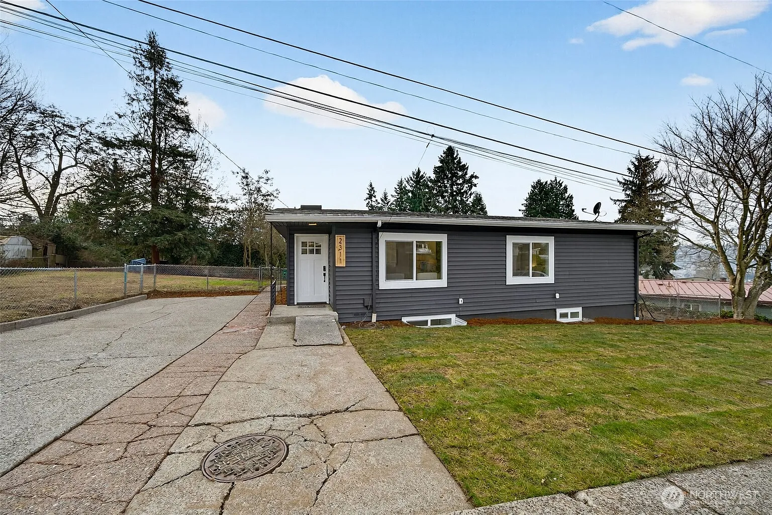 2311 NE 6th Place photo 1