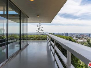 5699 Holly Oak Dr, Los Angeles, CA 90068