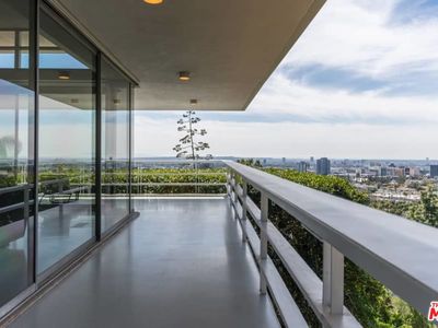 5699 Holly Oak Dr, Los Angeles, CA, 90068