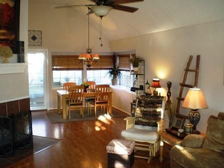 4th image of 616 Dogwood Trl