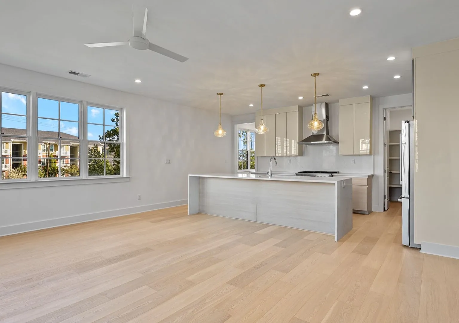 New construction luxury home in downtown Memphis — Photo 4