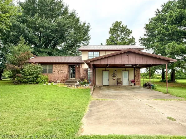 110734 S 4756th Rd, Muldrow, OK 74948