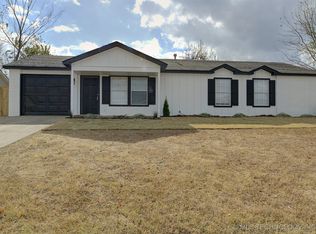 805 Cowell St S, Claremore, OK 74017