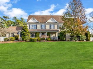 26 Stonehenge Ct, Jackson, NJ 08527