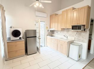 10424 Weddington St #C, North Hollywood, CA 91601