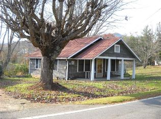 25 Snow Hill Church Rd, Candler, NC 28715