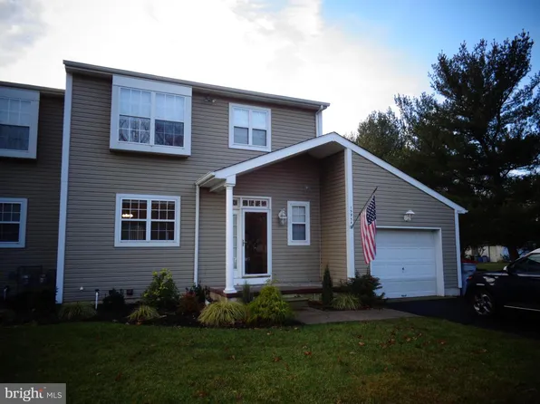 1595 E Elmer Rd, Vineland, NJ 08361