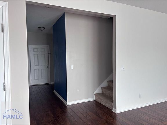 4th image of 233 Brandonwood Rd