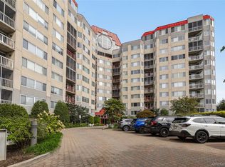 10 Stewart Place #2AW, White Plains, NY 10603
