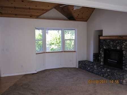 3rd image of 317 Spruce Dr