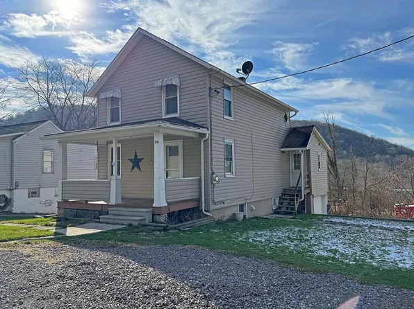 138 Platt Dr, Johnstown, PA 15904