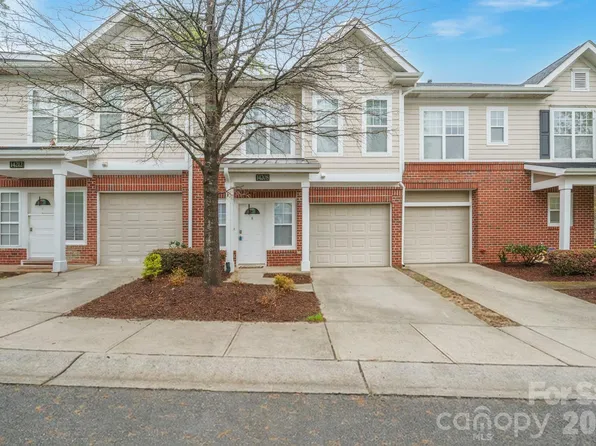 14208 Castle Abbey Ln, Charlotte, NC 28277