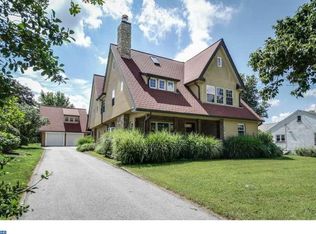 416 Old Lancaster Rd, Berwyn, PA 19312