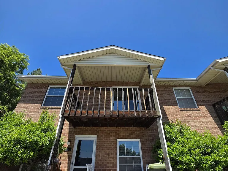 803 Roanoke Blvd — Photo 14