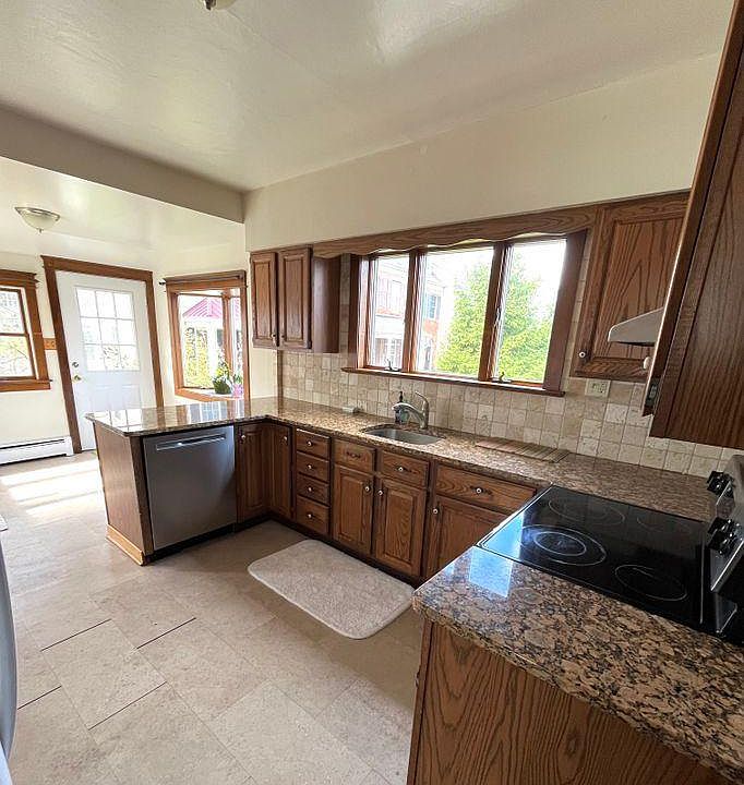 18 Mercer Ave Doylestown PA Zillow