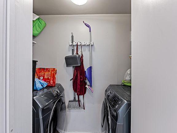 5th image of 7151 Gaston Ave APT 406