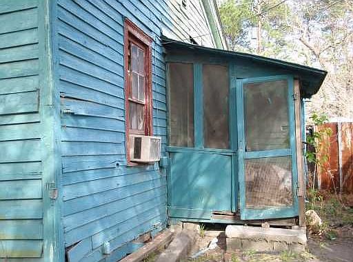2nd image of 1305 Feeley Ln