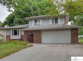 14936 Paul Plz, Omaha, NE 68154