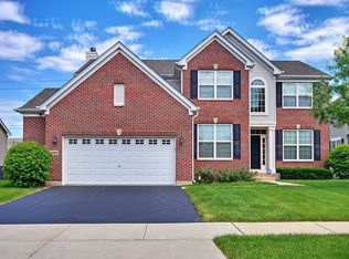 5868 Betty Gloyd Dr, Hoffman Estates, IL 60192