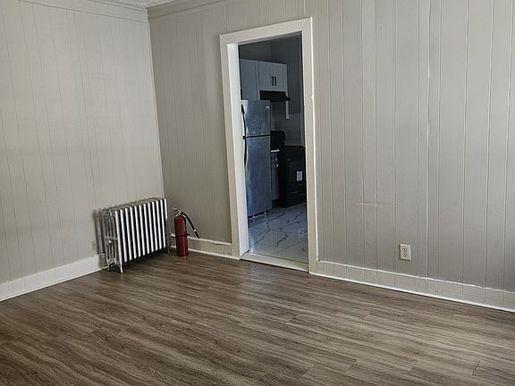 4th image of 1118 Hampton Pl Floor 2