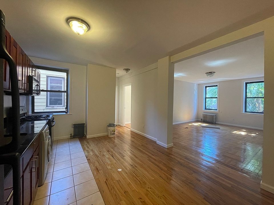 1st image of 47-60 39th Pl #2