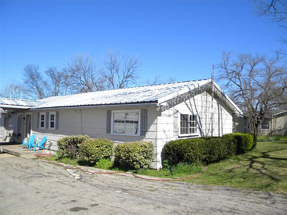 3rd image of 7498 Scenic Dr