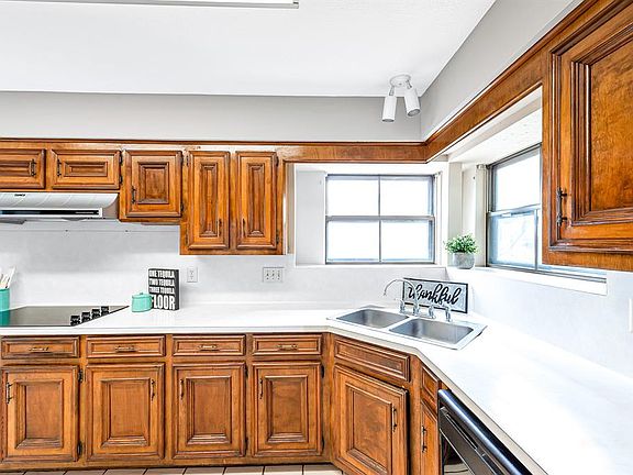 2nd image of 15415 Paladora Dr
