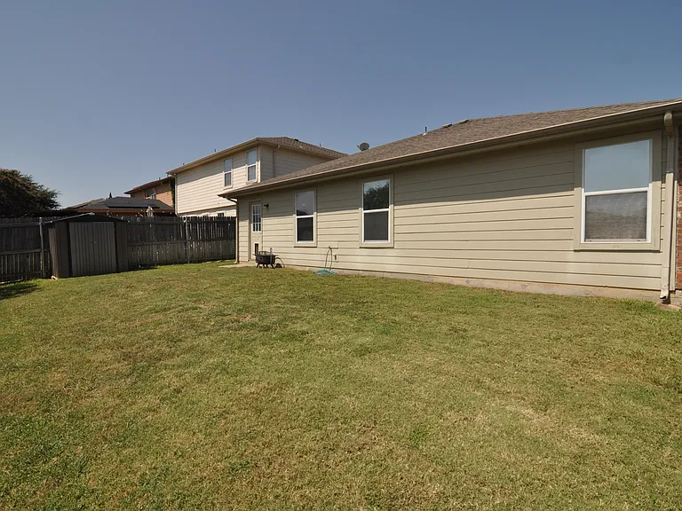 3844 Bandera Ranch Rd — Photo 16