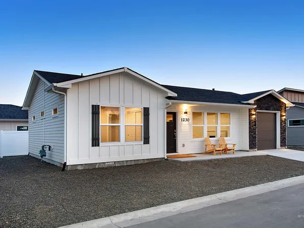 1230 Phillips Cir, Ontario, OR 97914