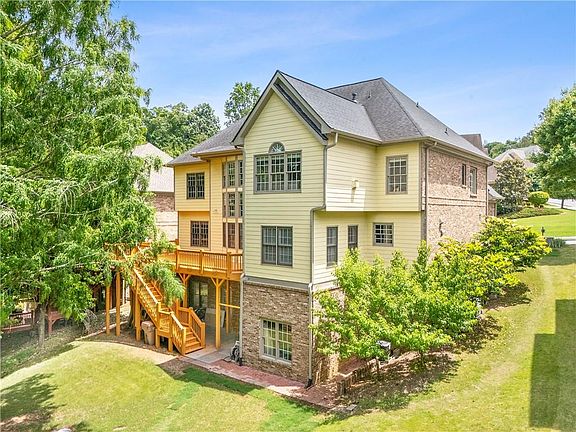 3rd image of 6095 Bailey Ridge Dr