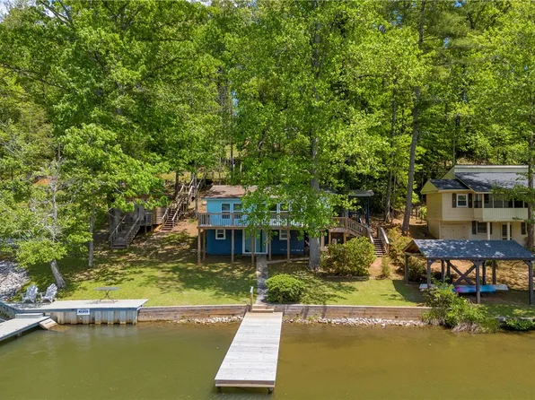 621 Crossland Creek Ct, Tamassee, SC 29686