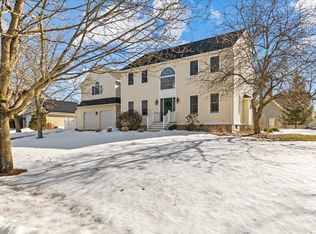 51 Moss Glen Ln, South Burlington, VT 05403