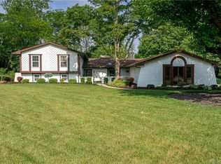 1960 Indian Head Rd, Dayton, OH 45459