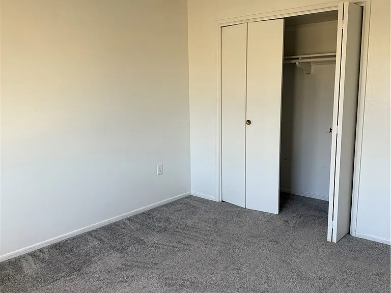 28906 W Worcester Rd — Photo 26