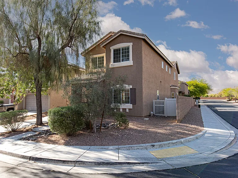 5163 Tunnel Falls Dr — Photo 3
