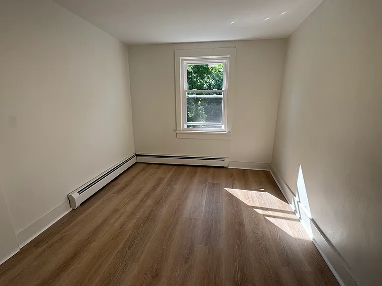 36 Thompson St #1 — Photo 9