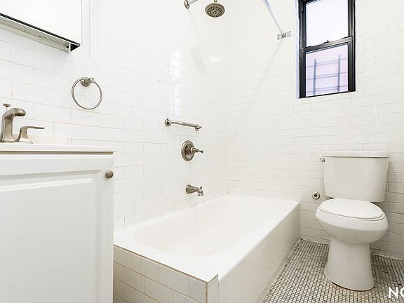 5th image of 151-10 35th Ave #Ooa