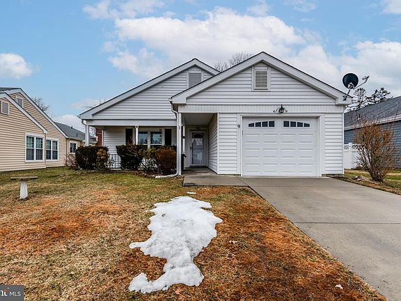 2nd image of 9 Westminster Dr S