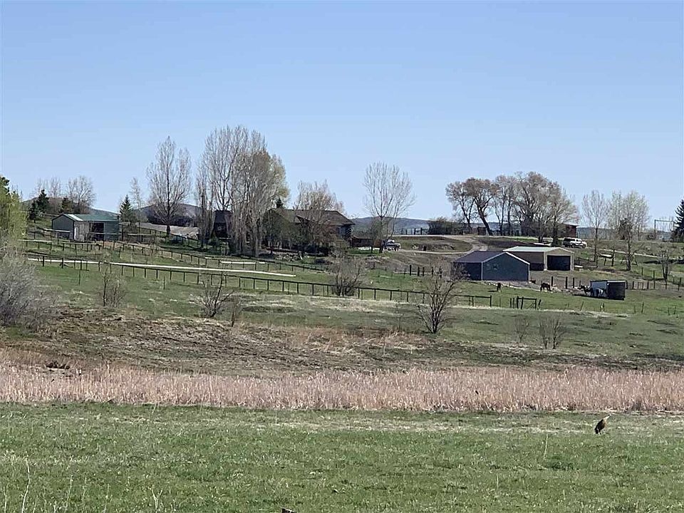 2nd image of 16 Mullins Dr