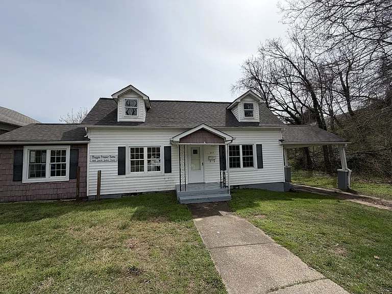 607 C St — Photo 16