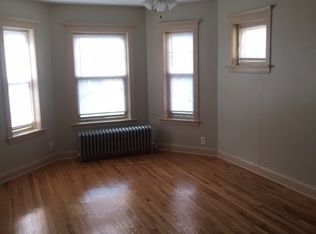 834 W Sunnyside Ave #1, Chicago, IL 60640