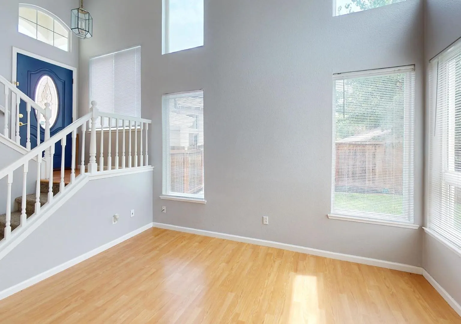 Great Neighborhood...Central Brentwood Location Close To All! — Photo 3