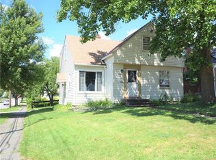 21203 Clare Ave, Maple Heights, OH 44137