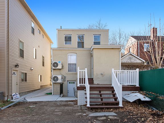 3rd image of 313 Hillside Ave