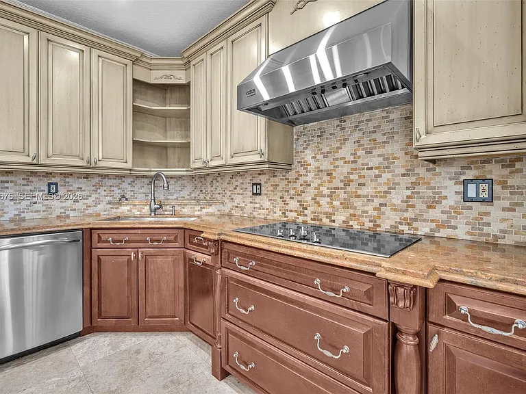 2155 SW 156th Ct — Photo 26
