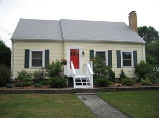 16 Homestead Ave, Warren, RI 02885