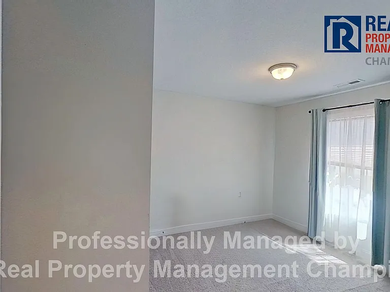 564 Appalachian Trl N — Photo 20