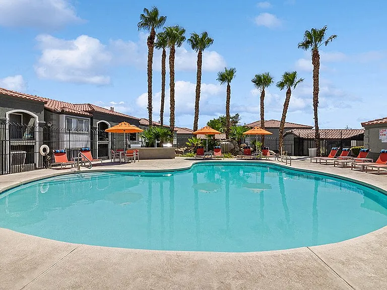 Loma Vista — Photo 3