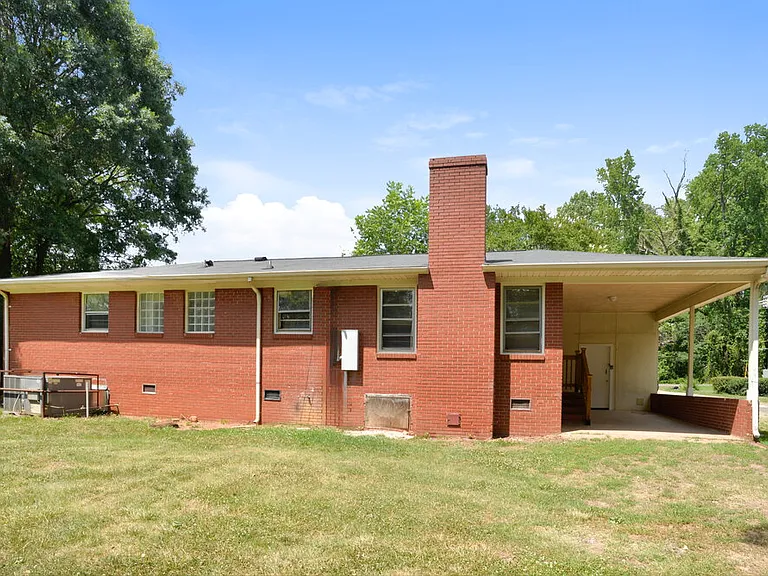 3304 Sunset Rd — Photo 16